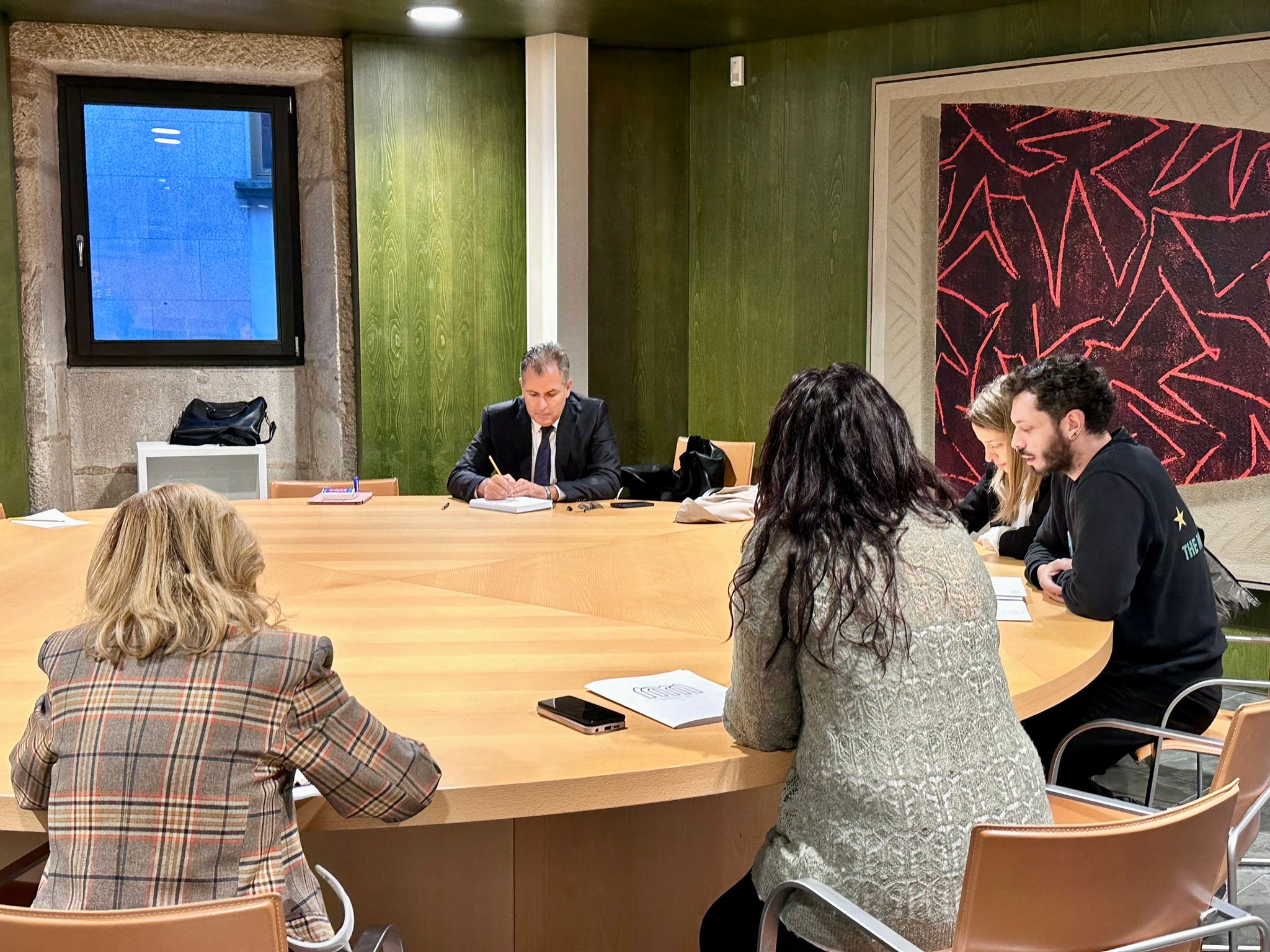 20241501_rafa_dominguez_reunion_museo1