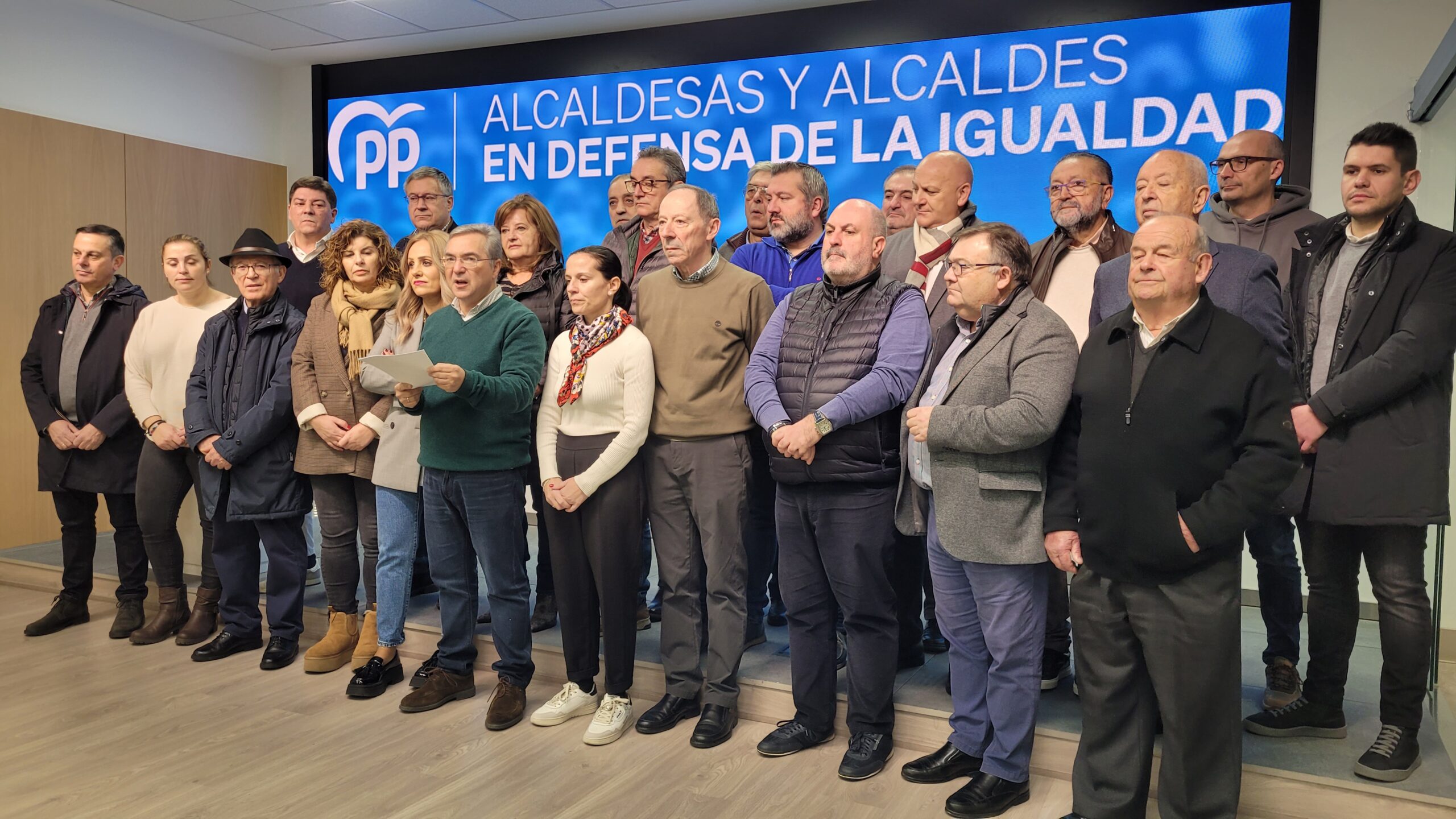Lectura manifesto pola igualdade alcaldes Ourense (2)
