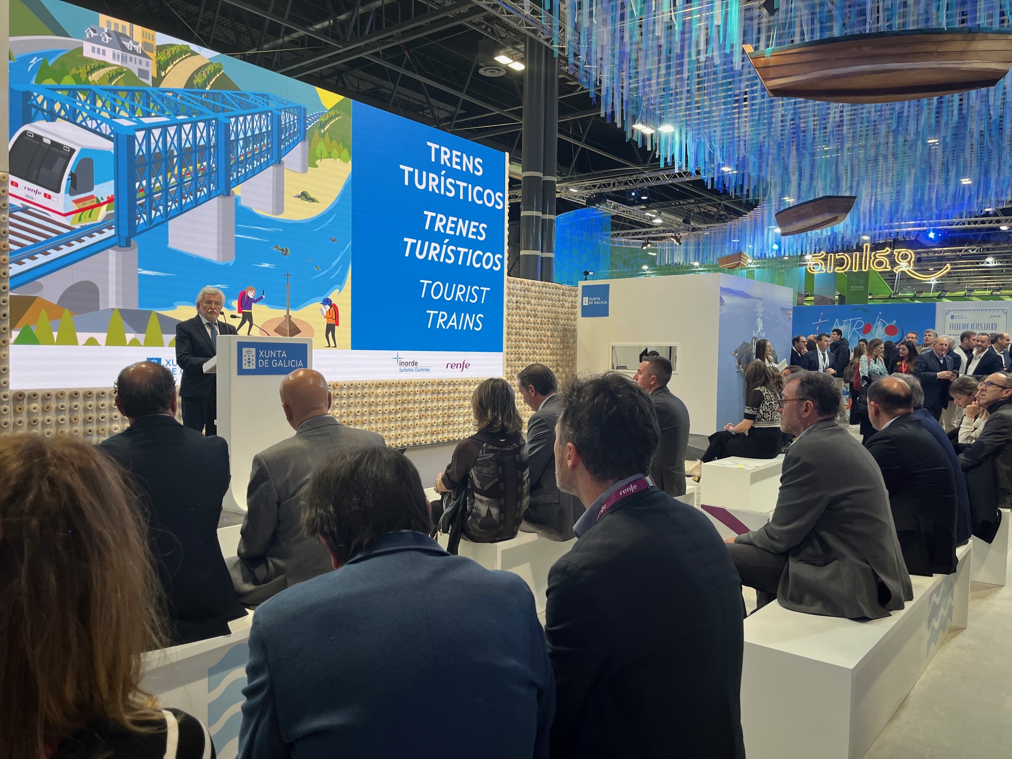 Rosendo Fernández en la presentación de la nueva campaña de los Trenes Turísticos de Galicia en Fitur – 1