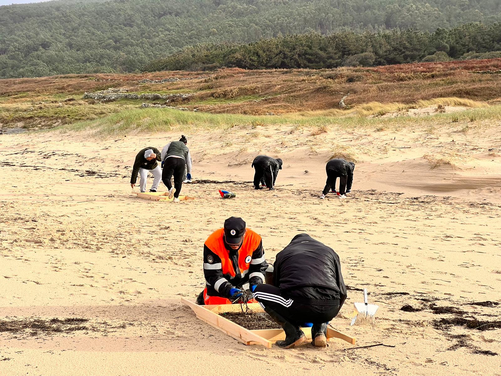 limpeza praias laxe6