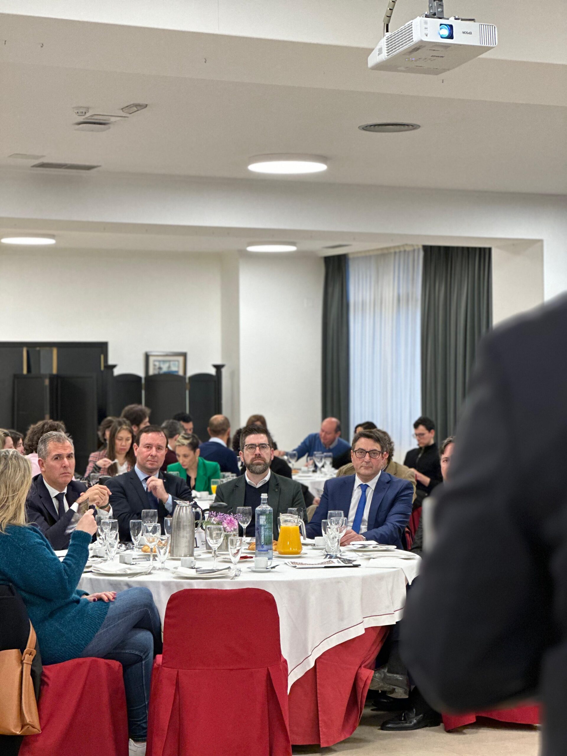 20242802_rafa_dominguez_foro_empresa1