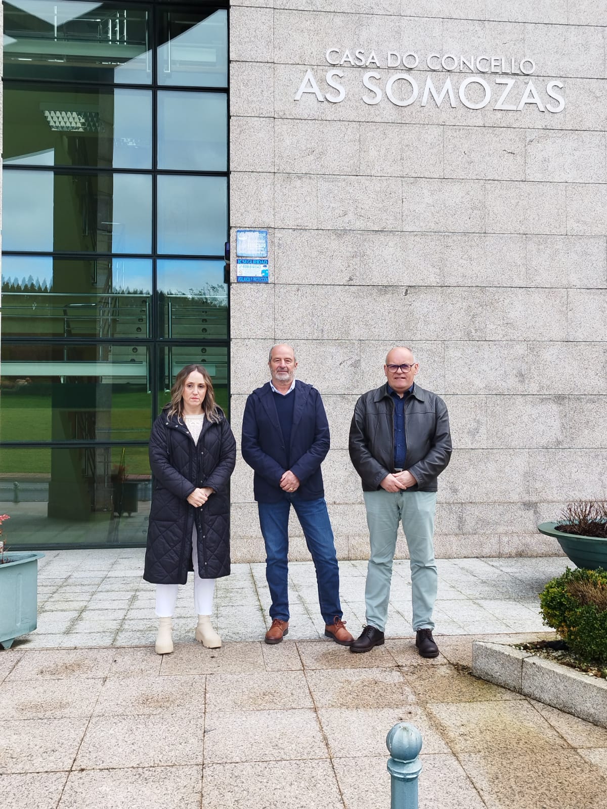 AS SOMOZAS – minuto de silencio.