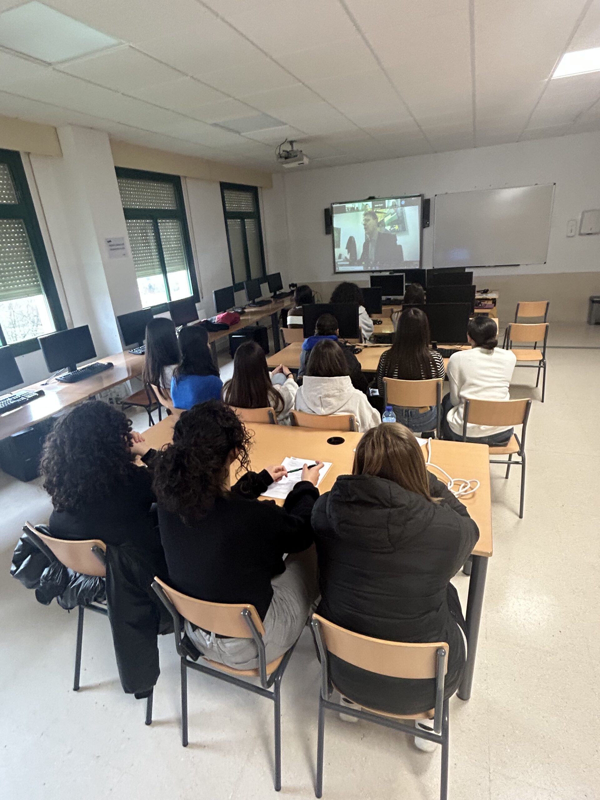 Charla sobre ciberseguridade no IES San Mamede – 1