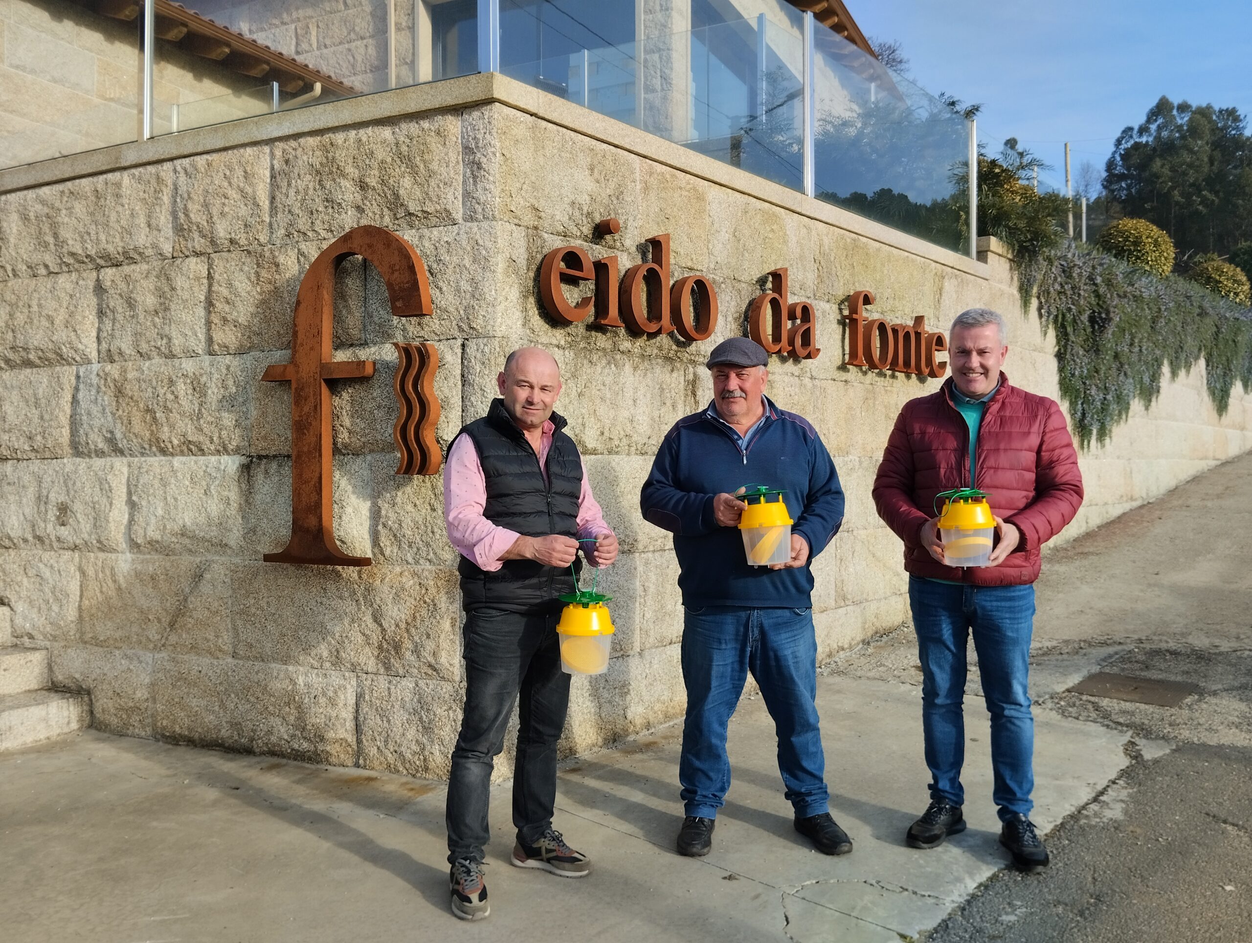 entrega de trampas Vespa Velutina