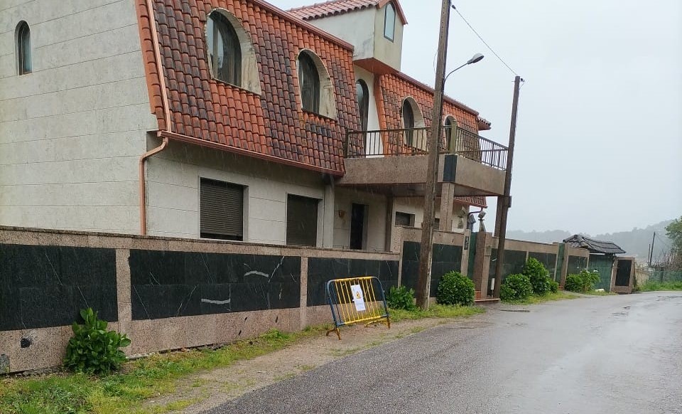 Asfaltado camiño Traída