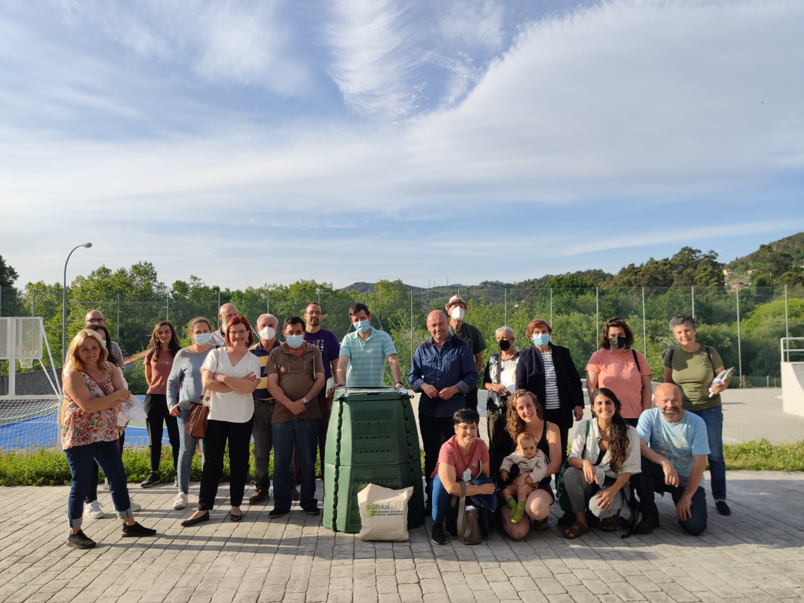 Foto arquivo entrega composteiros Covelo