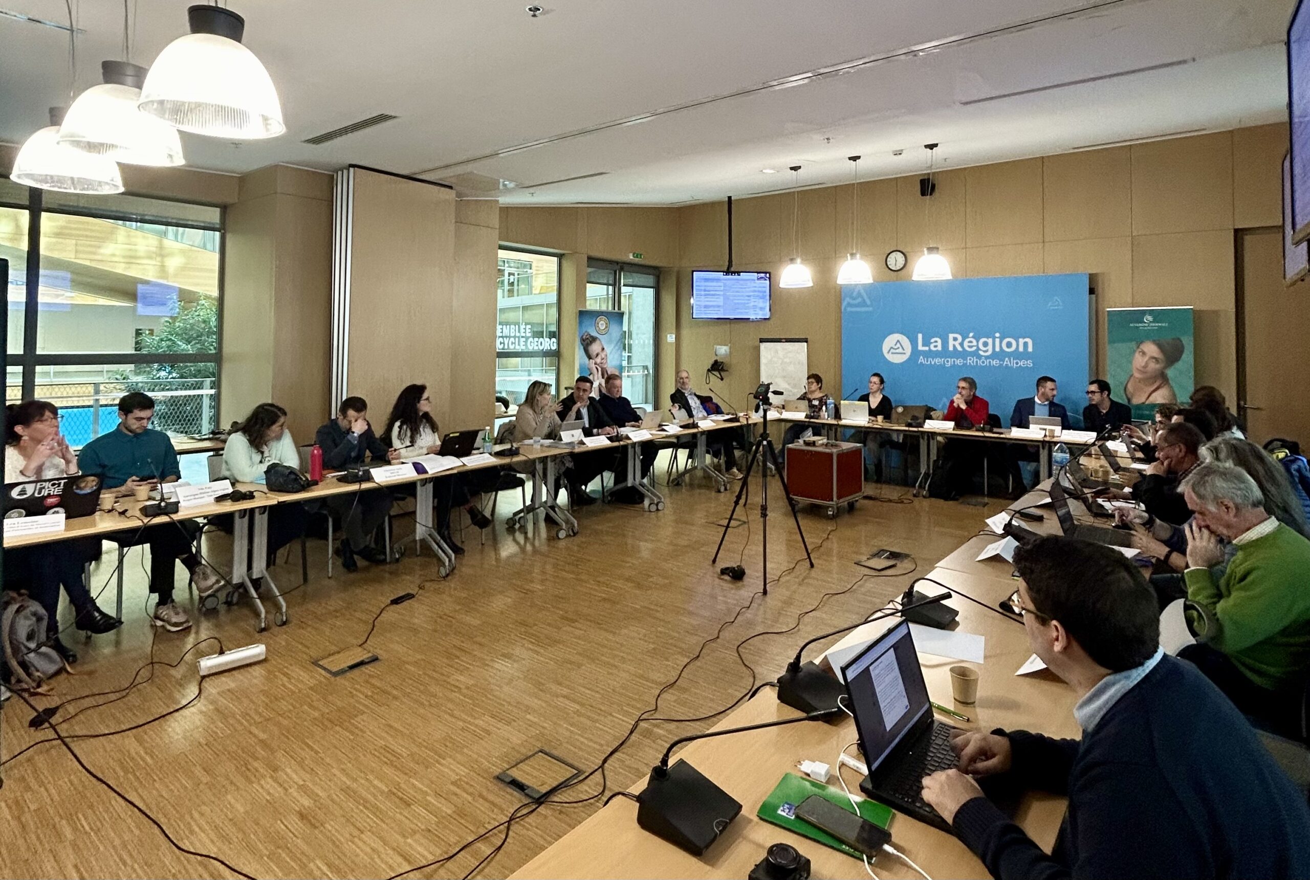 Jorge Pumar na reunión de lanzamento do proxecto ThermEcoWat