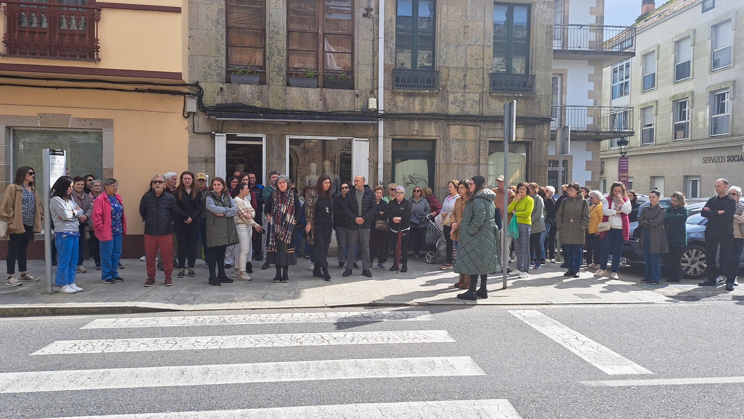 Minuto silencio asasinato machista Palmeira (1)