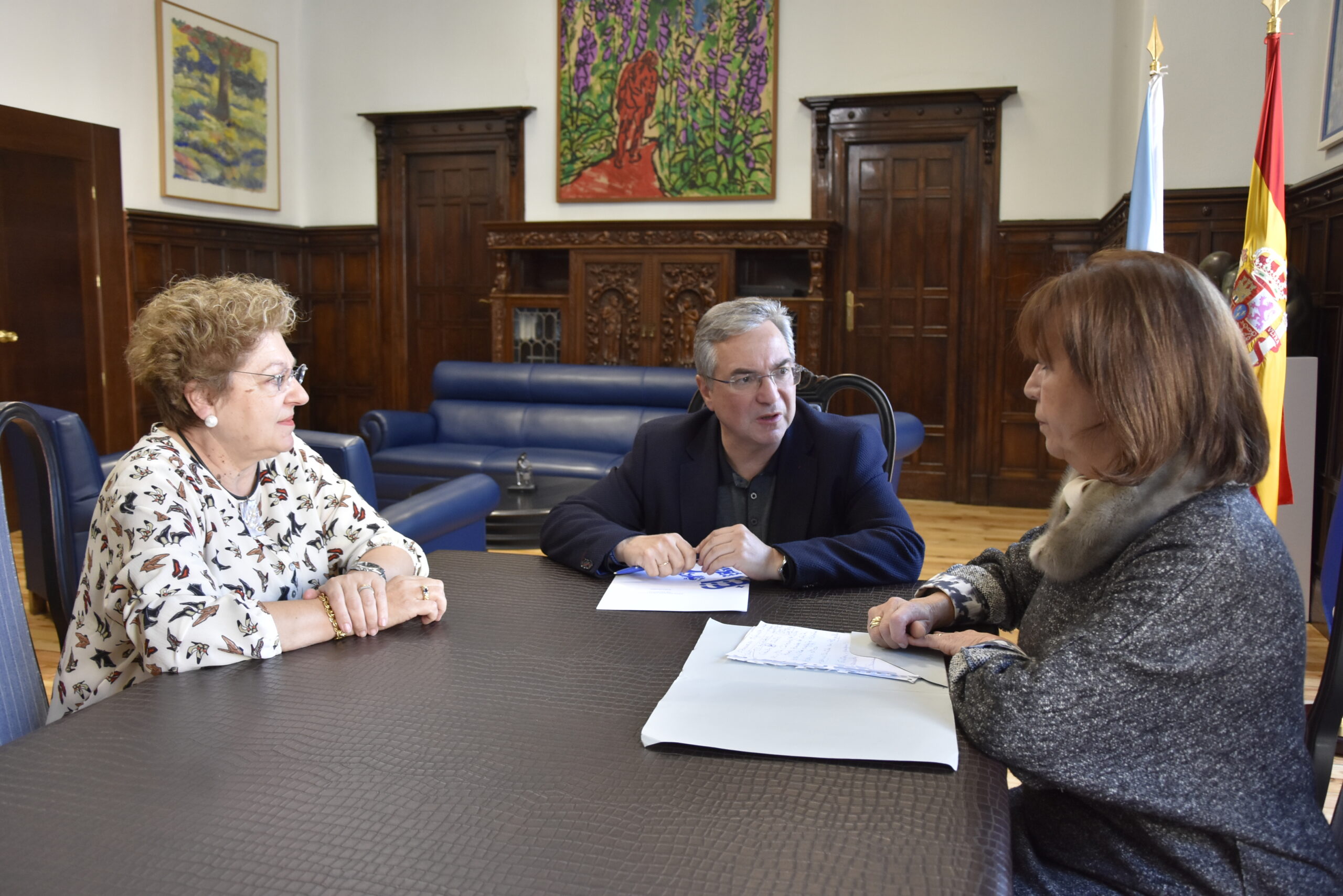 Reunión Luis Menor Fundadoras Escola Enfermería (2)