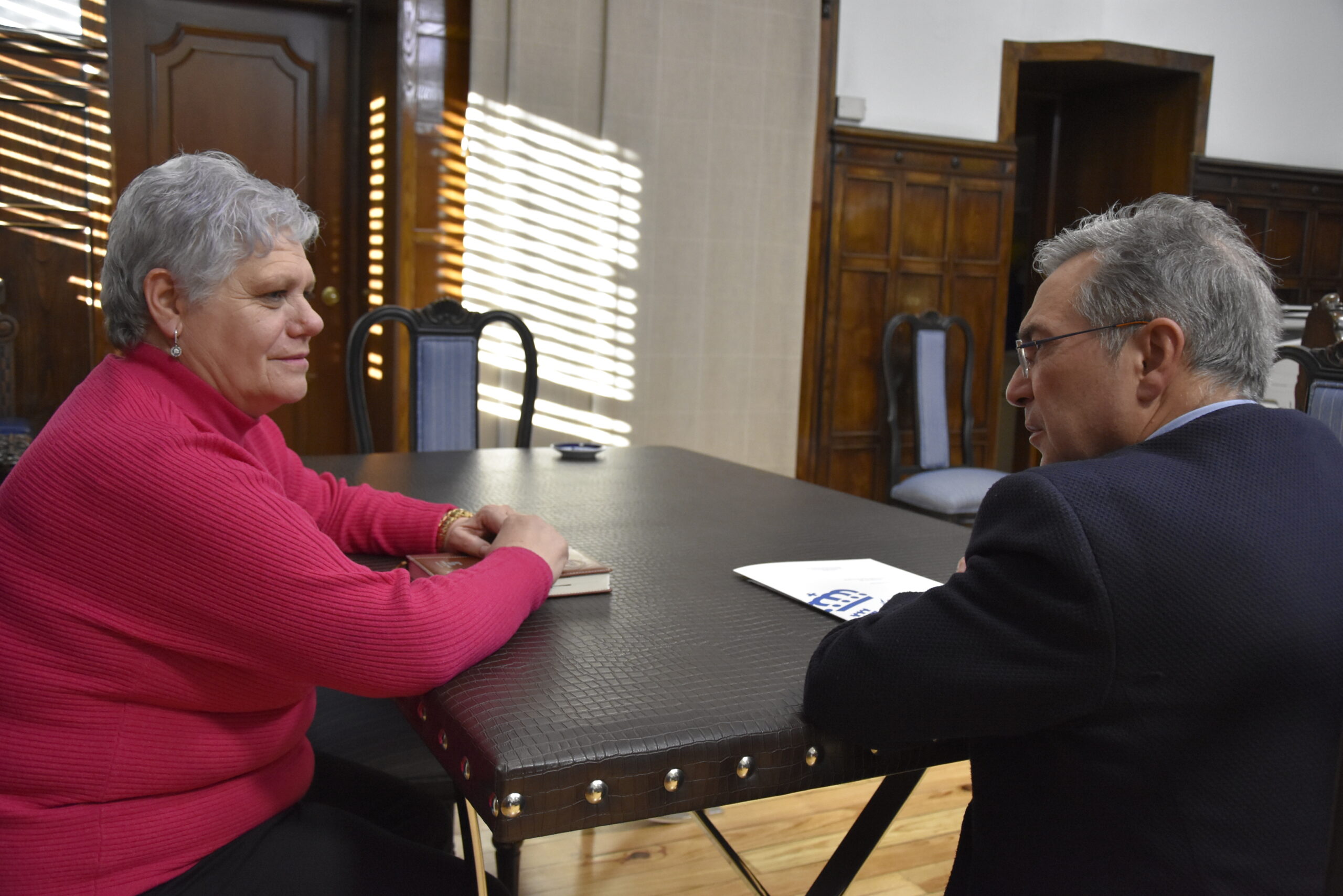 Reunión Luis Menor-Pura Rodríguez (1)