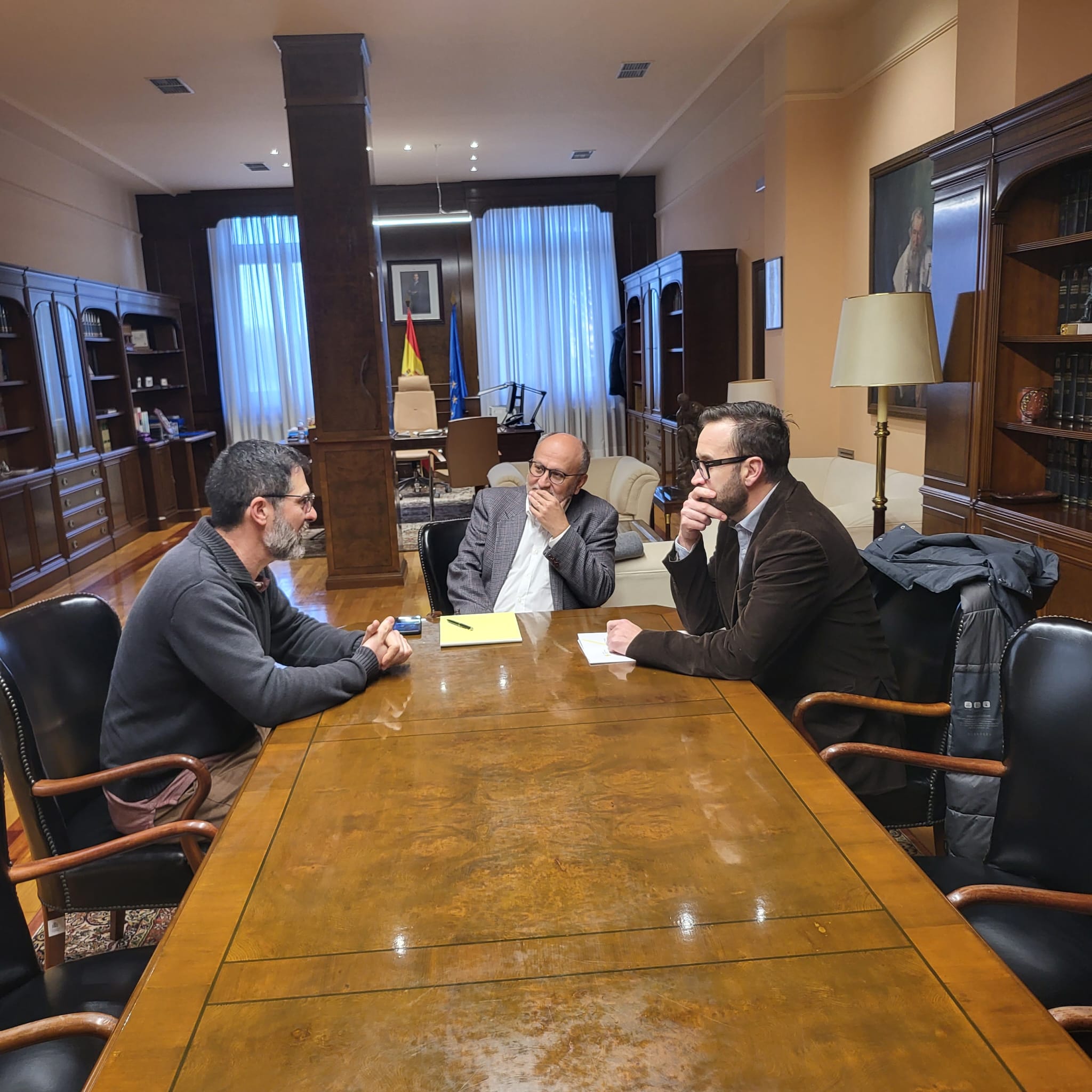 foto reunion subdelegado pazos