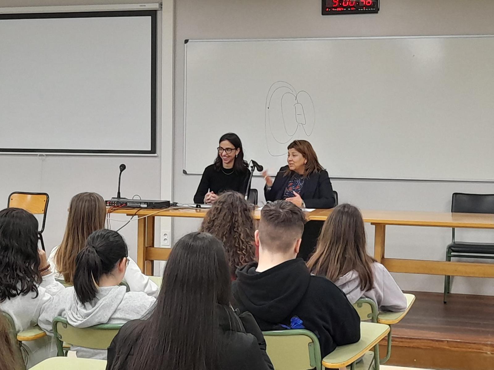 20240402_Sandra_Bastos_Achegas das mulleres_IES Castro Vigo2