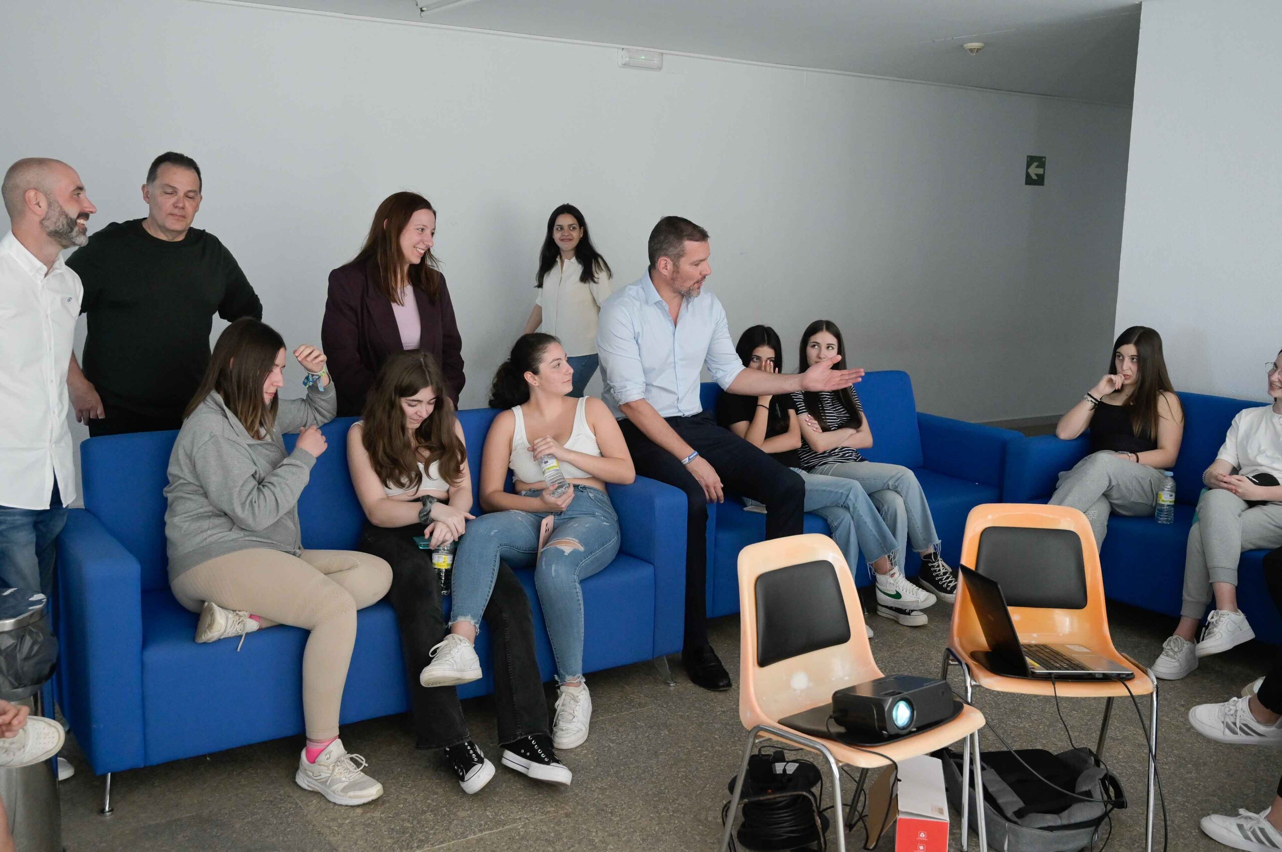 20240419 NP VisitaCorrespondentesxuvenis_1