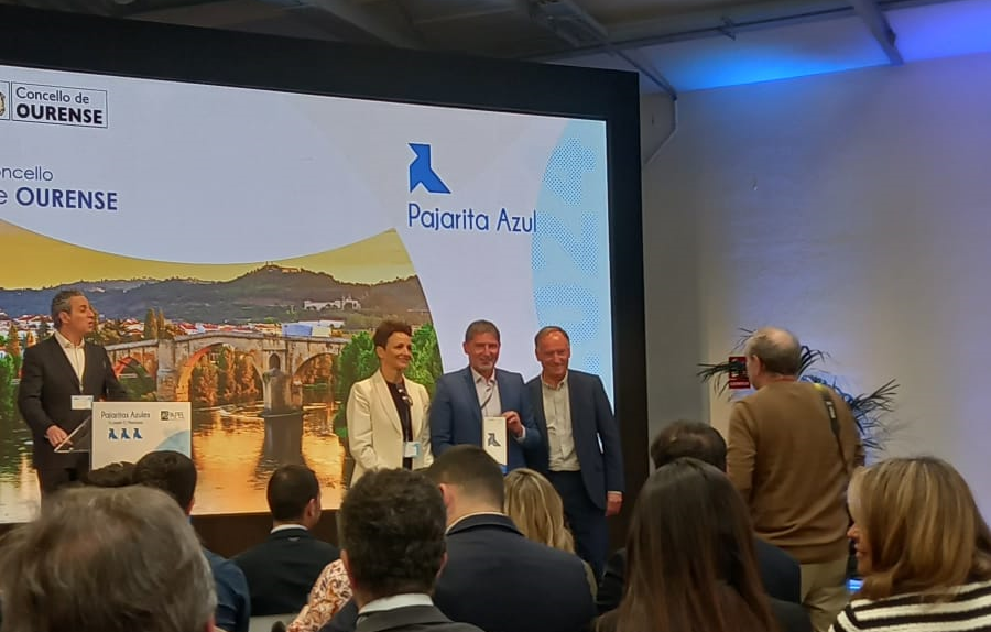 240425_Pajarita azul H