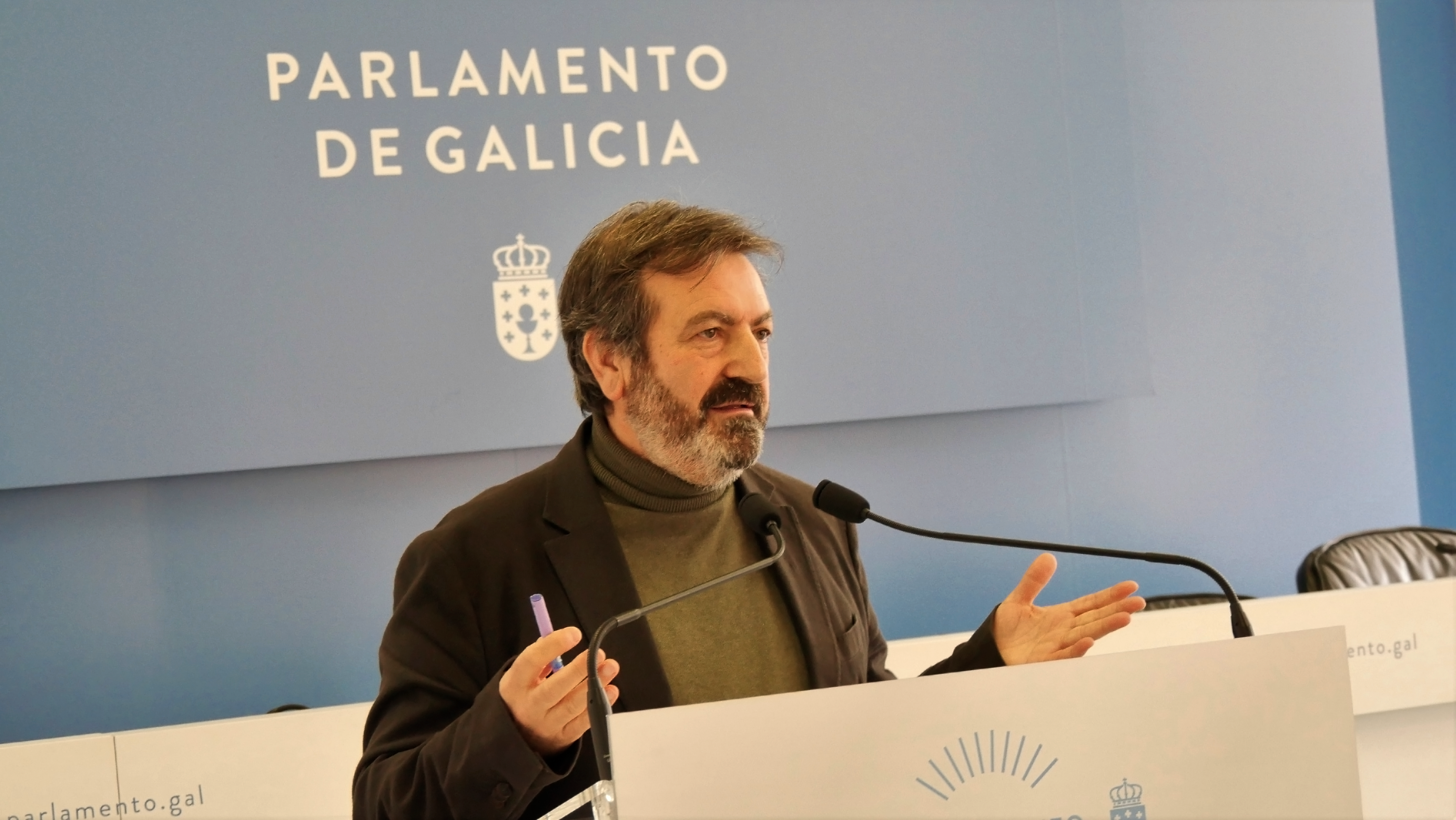 LUÍS BARÁ-PARLAMENTO
