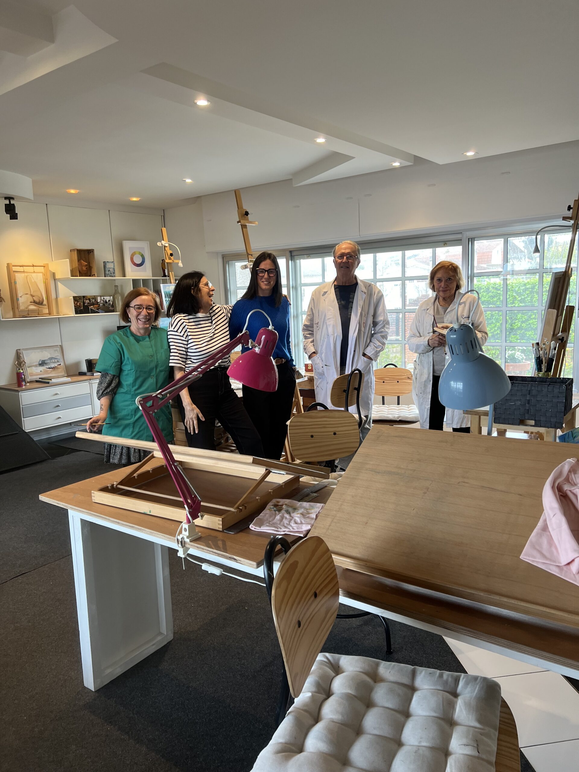 Multiusos Mercado de Sabarís exposición dobras discípulos artista Conchi Cuadrado (1)