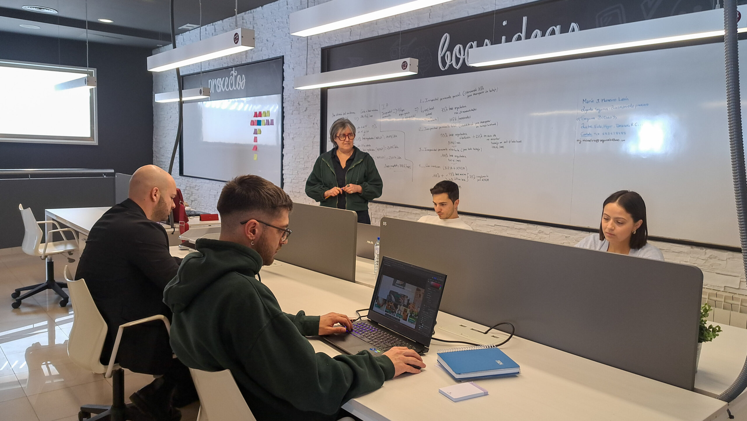 Presentación servizos dixitalización negocios