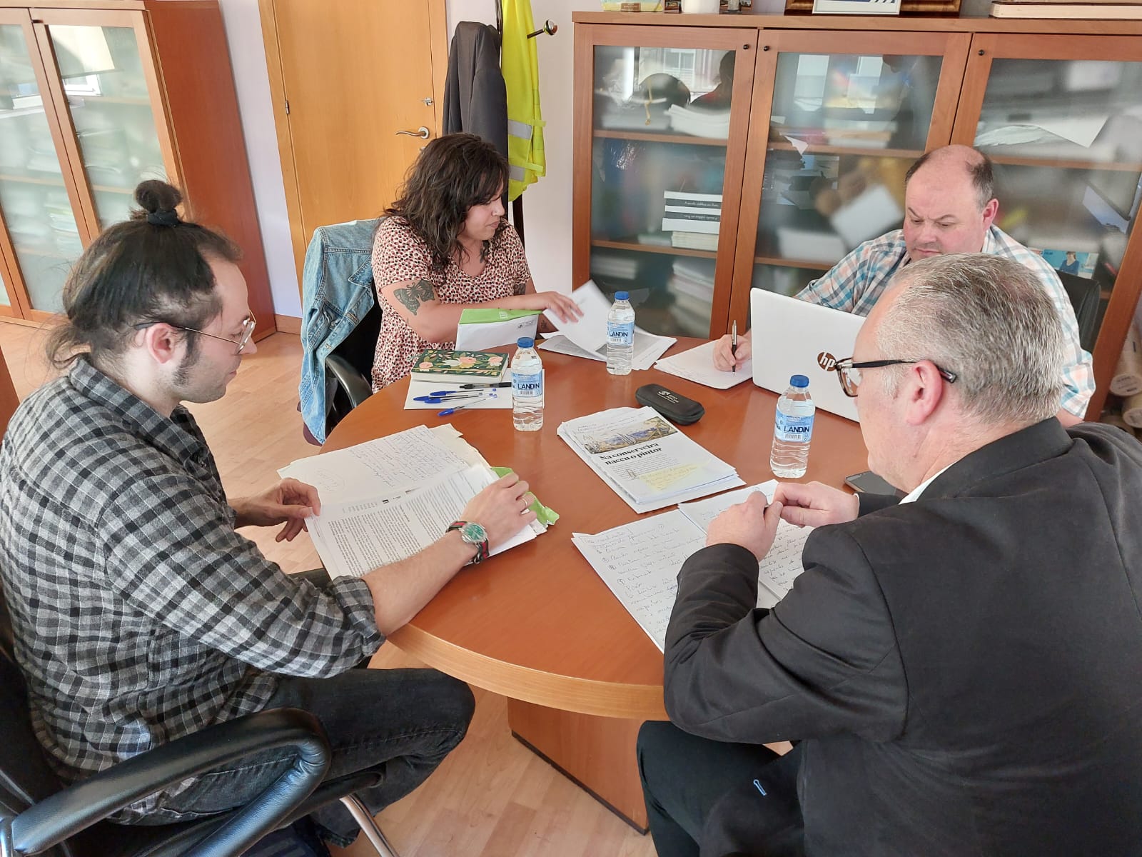 REUNIÓN XURADO PREMIO JOHAN CARBALLEIRA XORNALISMO 2024 (2)