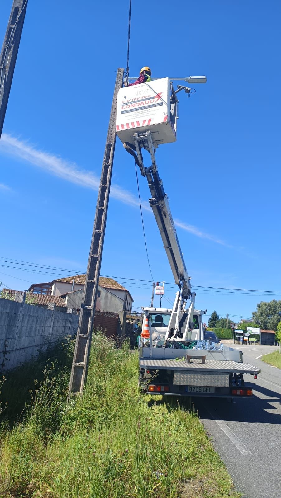 Tomiño comezou a renovación de 2.000 luminarias públicas que suporán un aforro enerxético do 60%