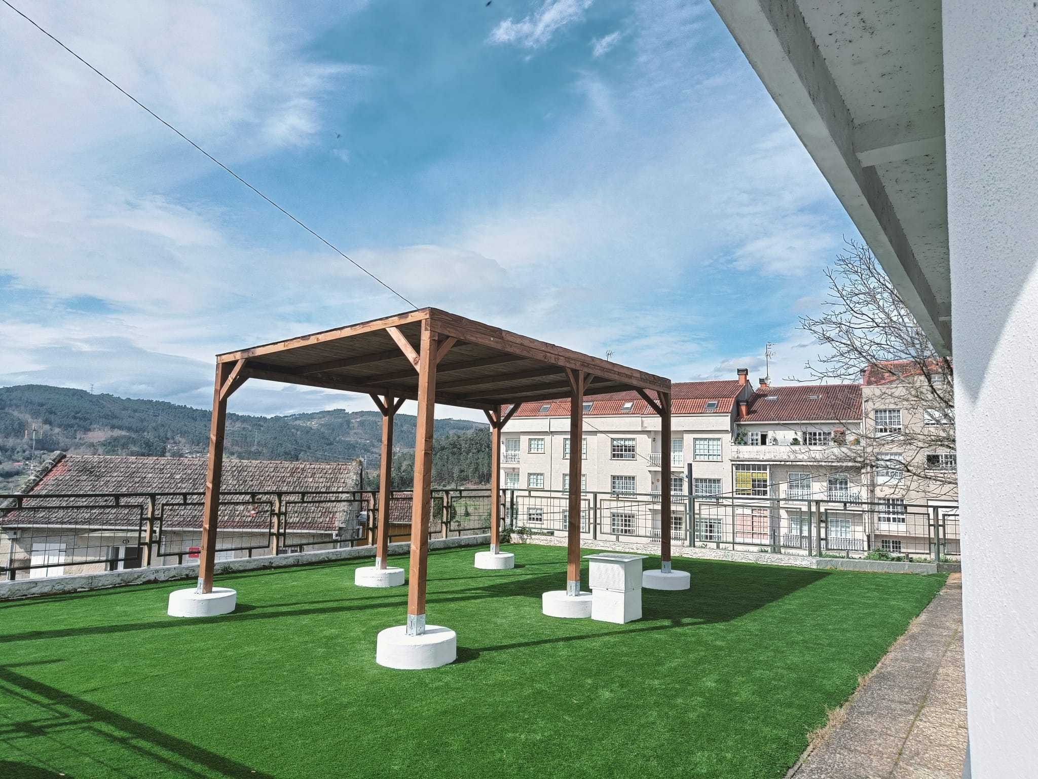 illa de calor detrás da biblioteca municipal (1)