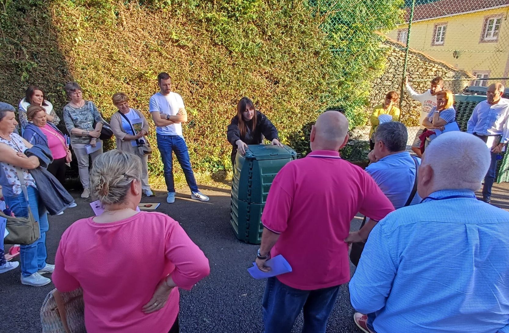 Charla e entrega composteiros 3