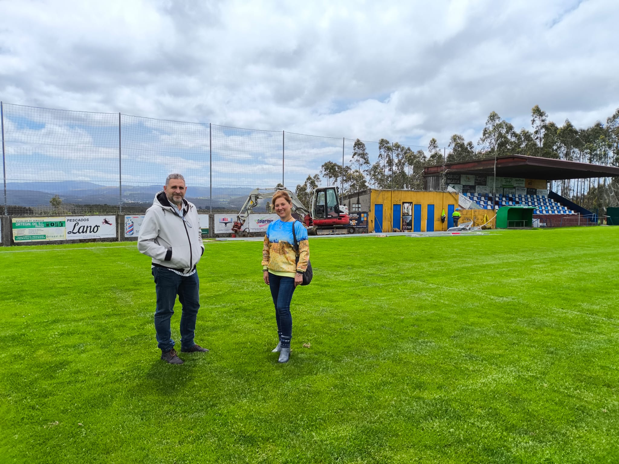 Mellora do alumeado do campo de fútbol