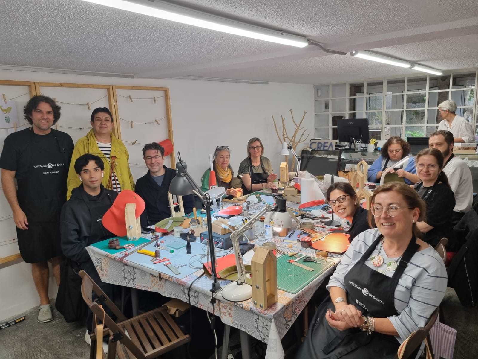 20240615 xerente artesania de galicia curso marroquineria