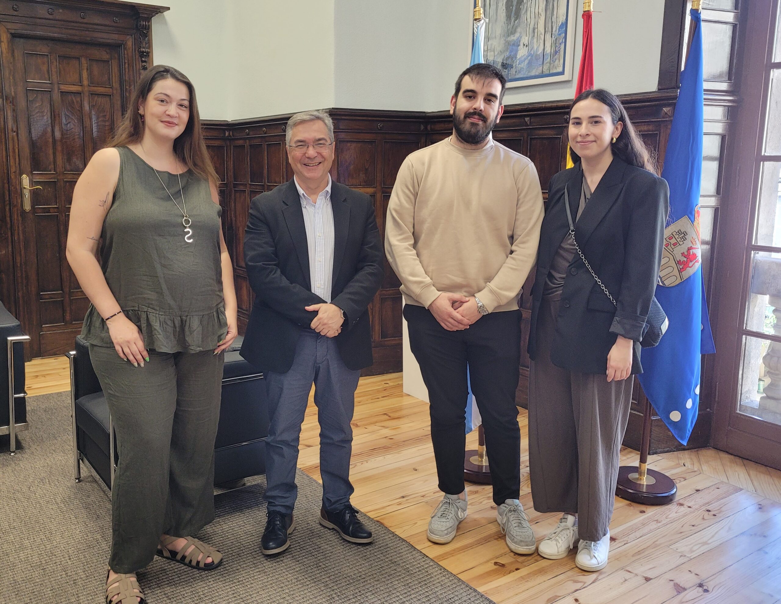 240606_Reunion_XovenesAvogados_1