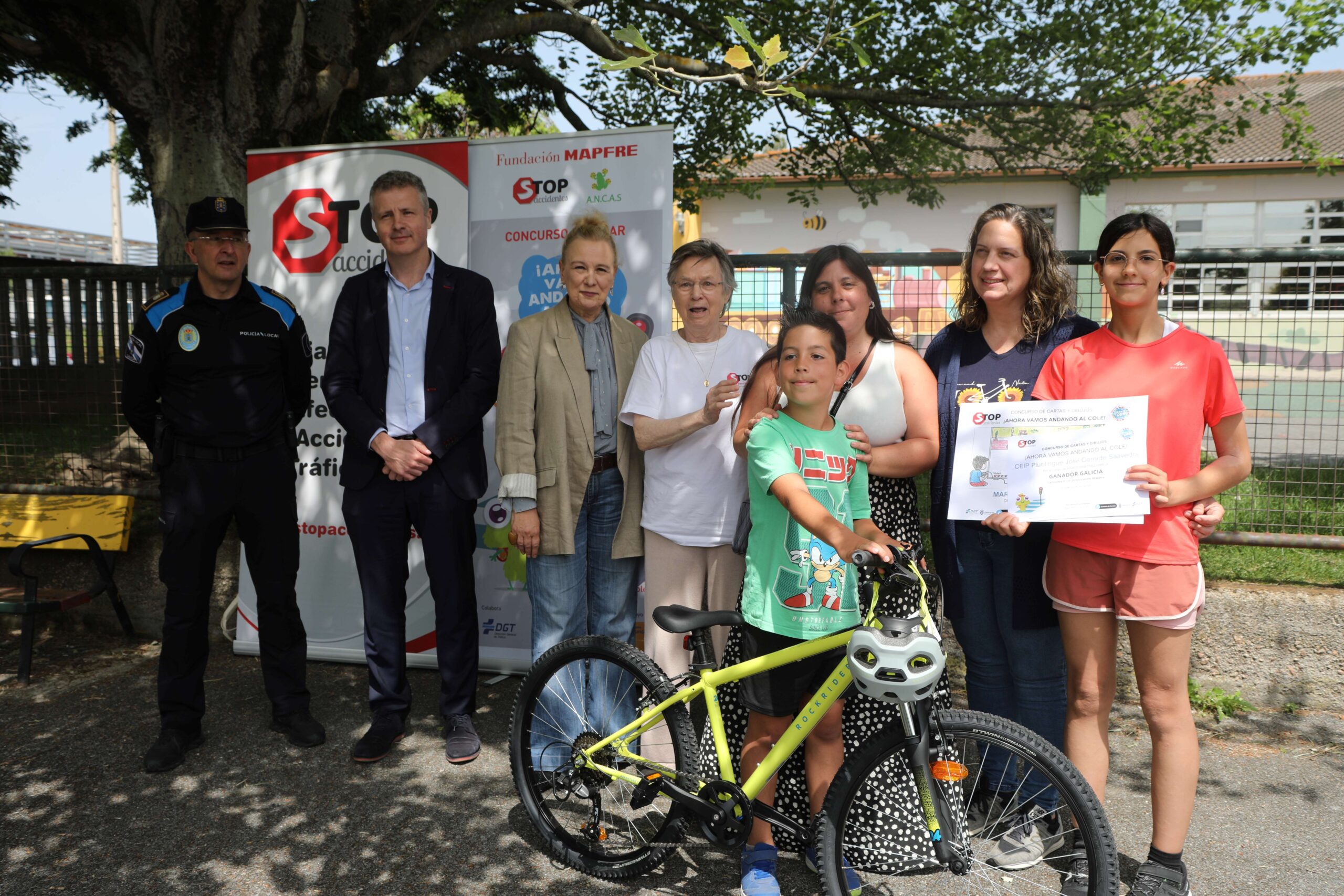 BCP_PAZ_IMOS_ANDANDO_AO_COLE_3