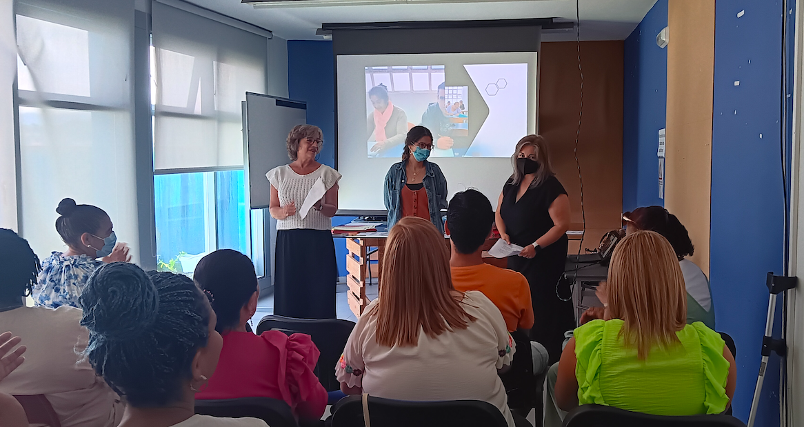 Entrega de diplomas fin de curso Casa Azul 2