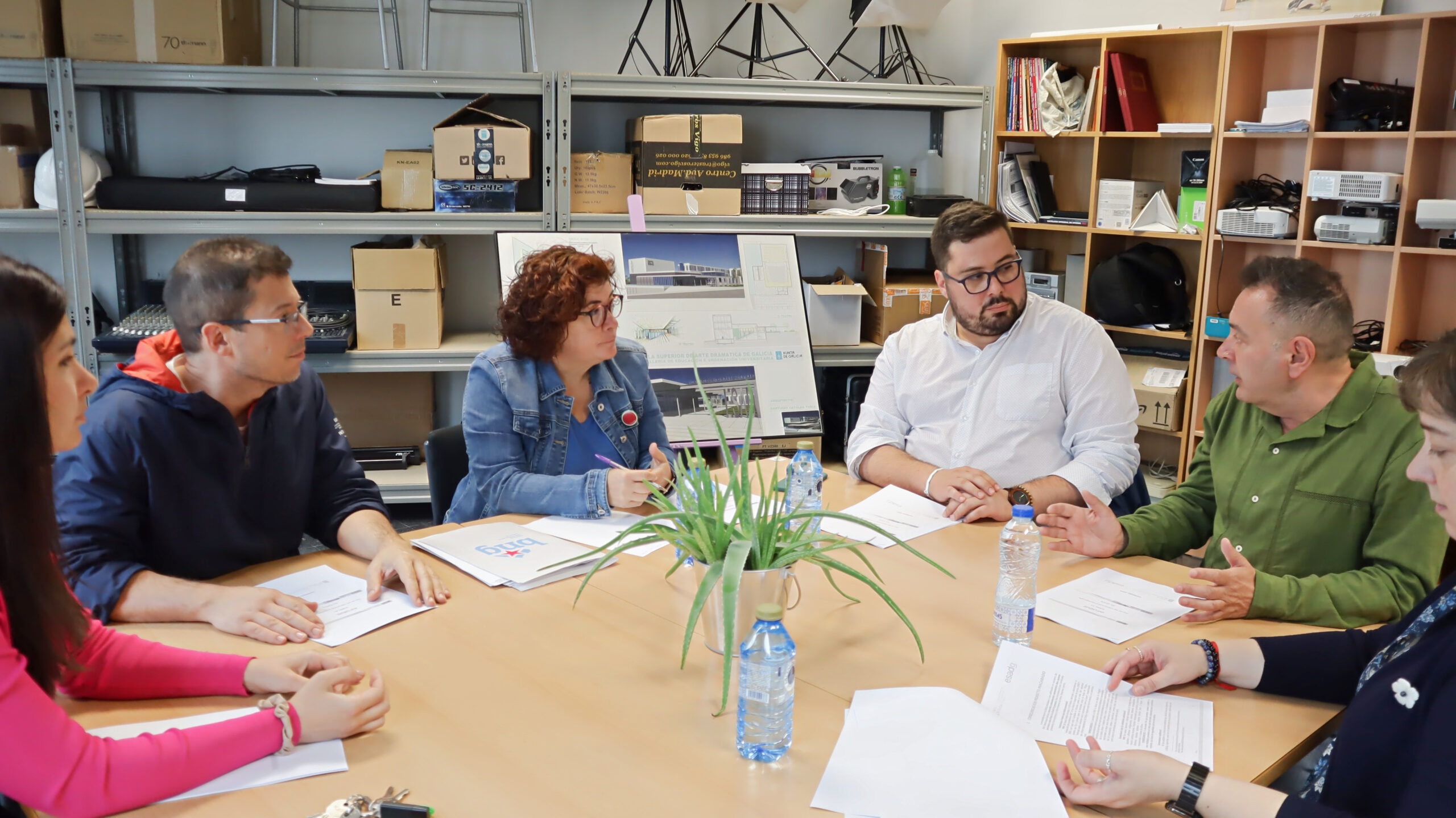 Foto_Carmela González e Xabier P. Igrexas coa dirección da ESAD Vigo