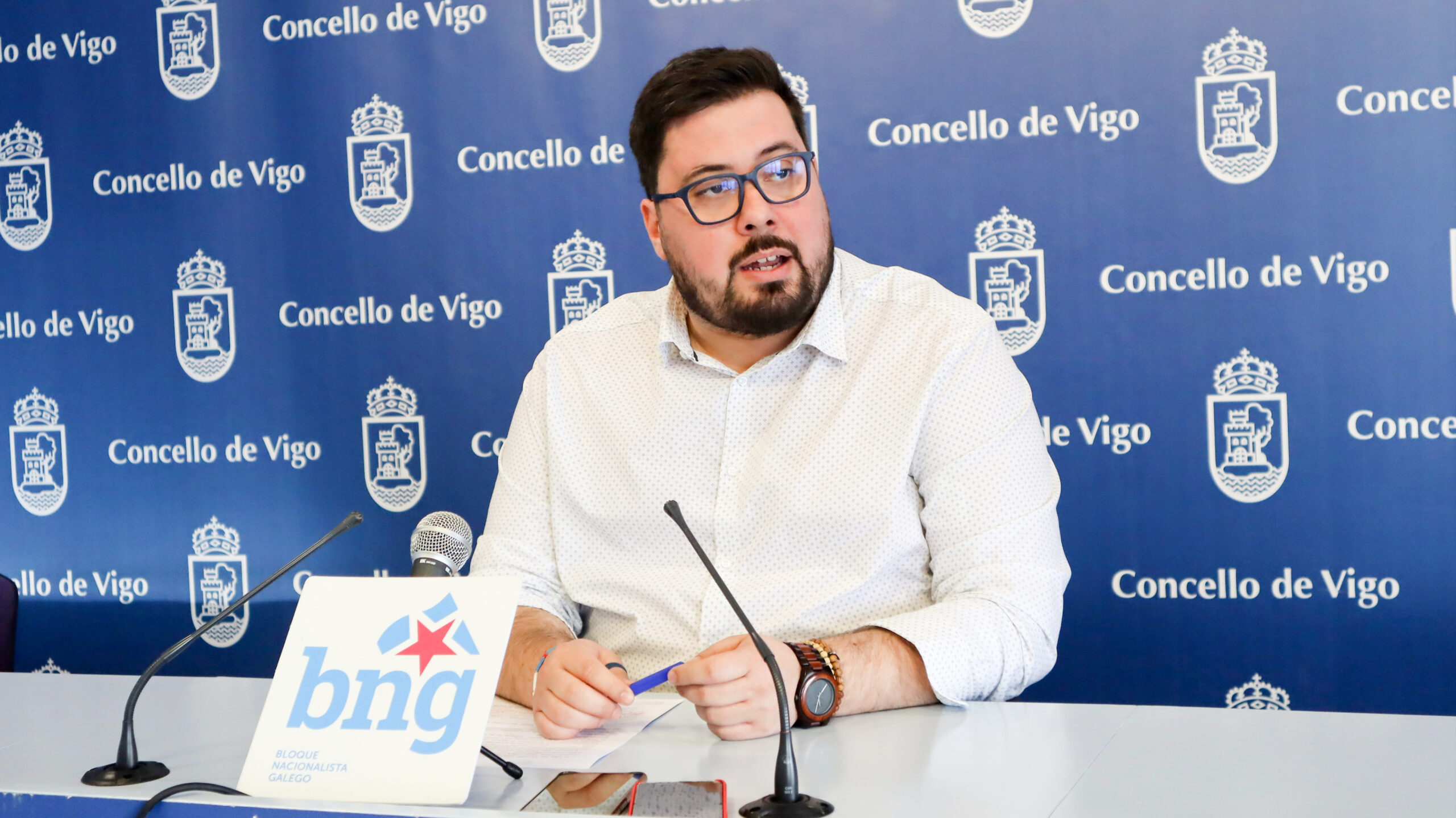 Foto_Xabier P. Igrexas en rolda de prensa (arquivo)