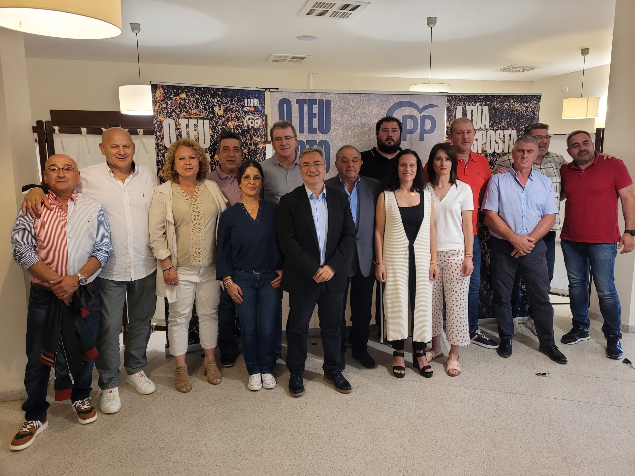 Fotos mitin PPdeOU en Trives (1)