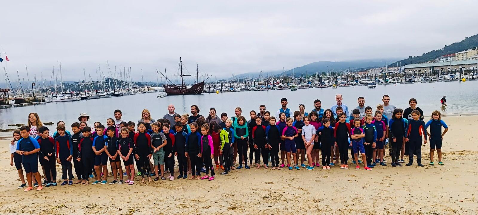 NP_Escolares disfrutan Semana Azul Baiona