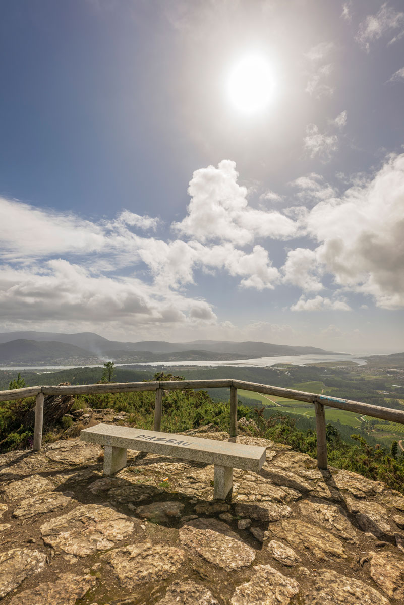O Rosal dende o alto coa nova andaina interpretativa ata o NinŽo do Corvo