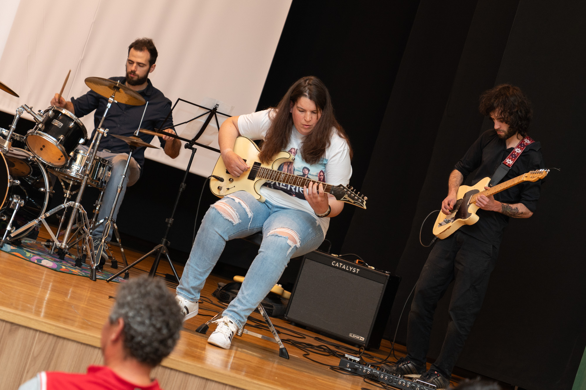 PECHE MUSICA MODERNA