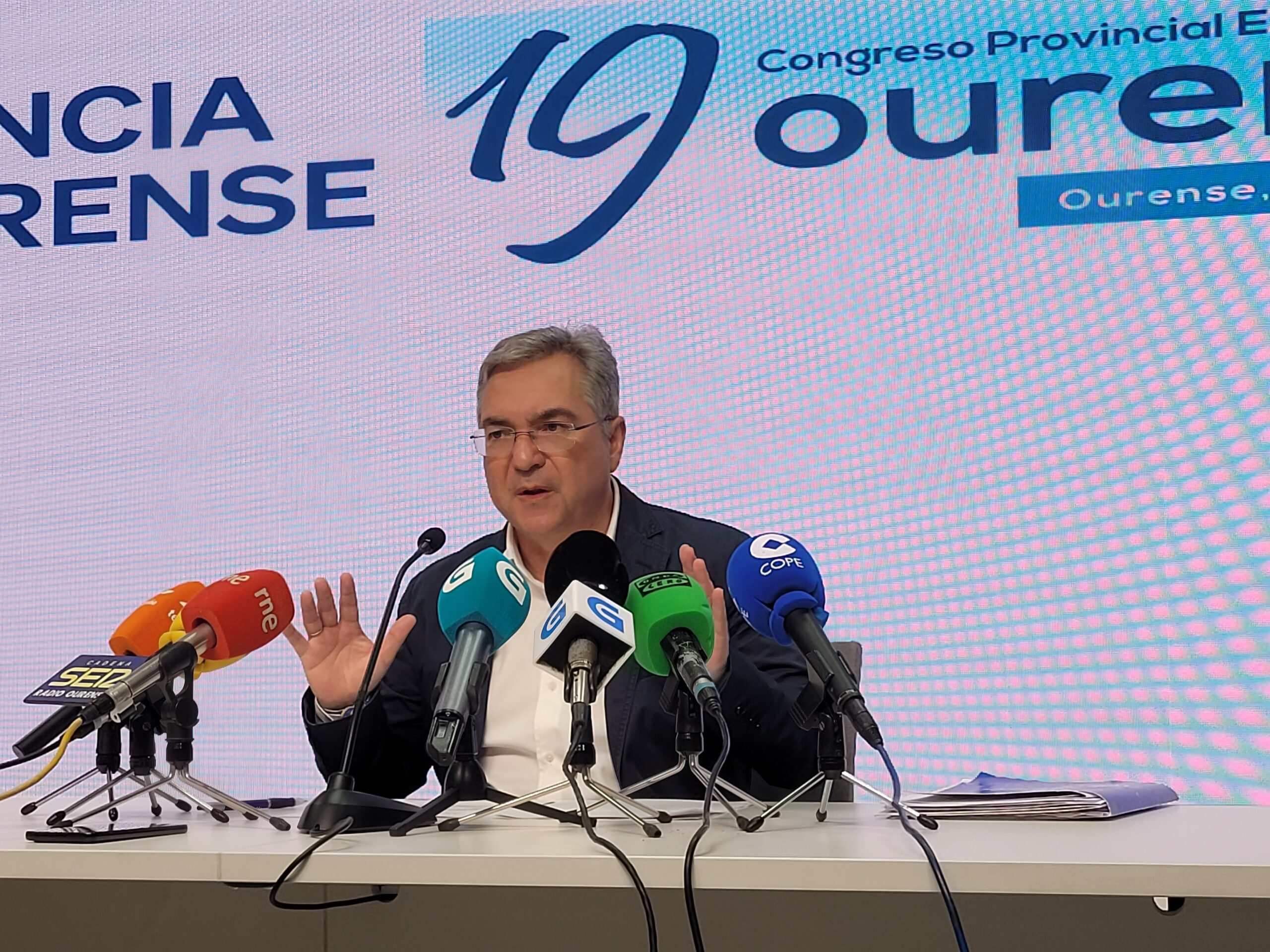 Presentación candidatura Luis Menor á presidencia do PPdeOU (1)