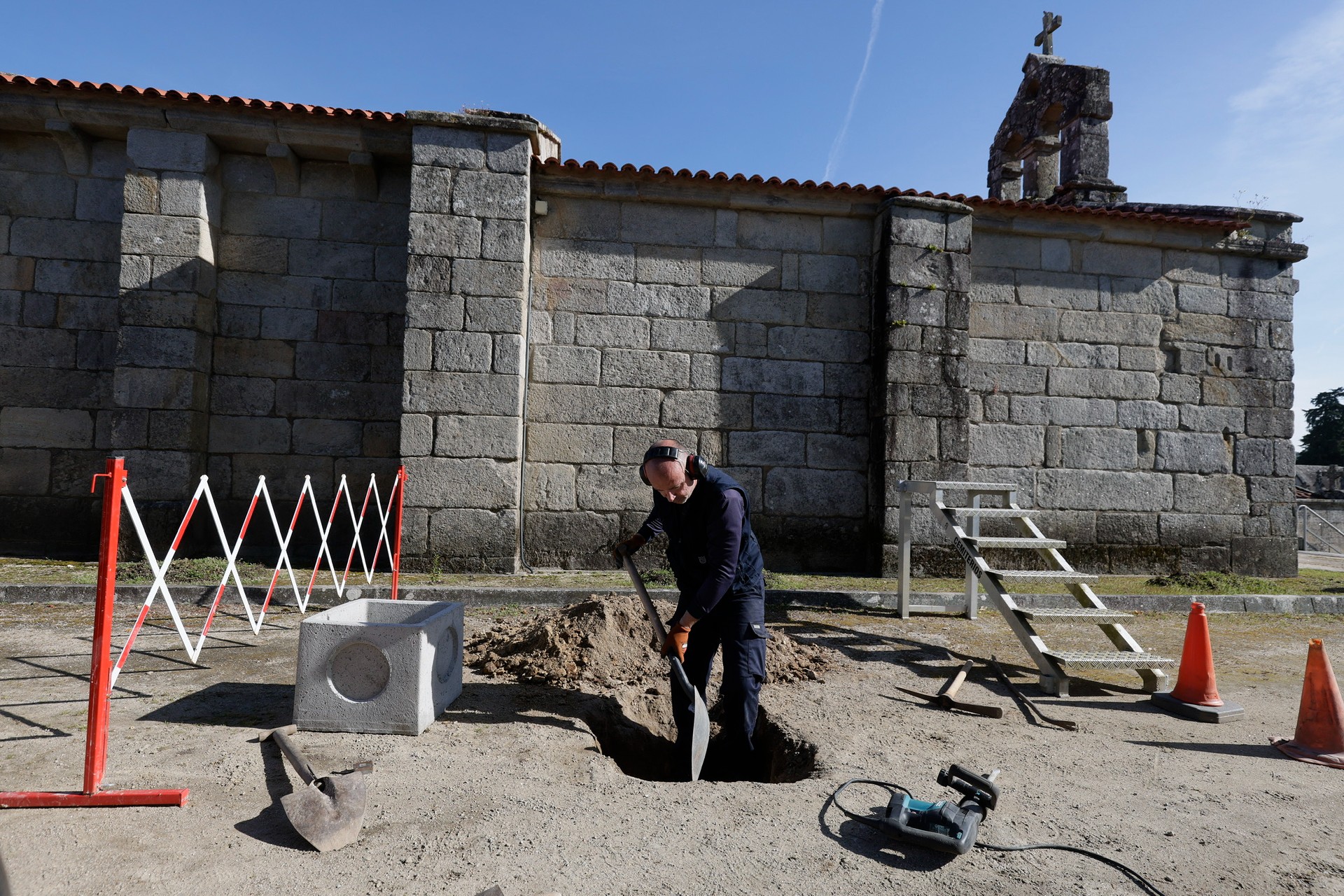 Visita de Anabel Gulías a San Amaro 6