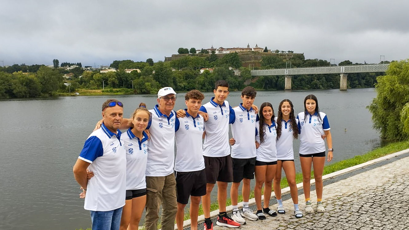 12072024 Equipo galego de remo concentrado en Tui