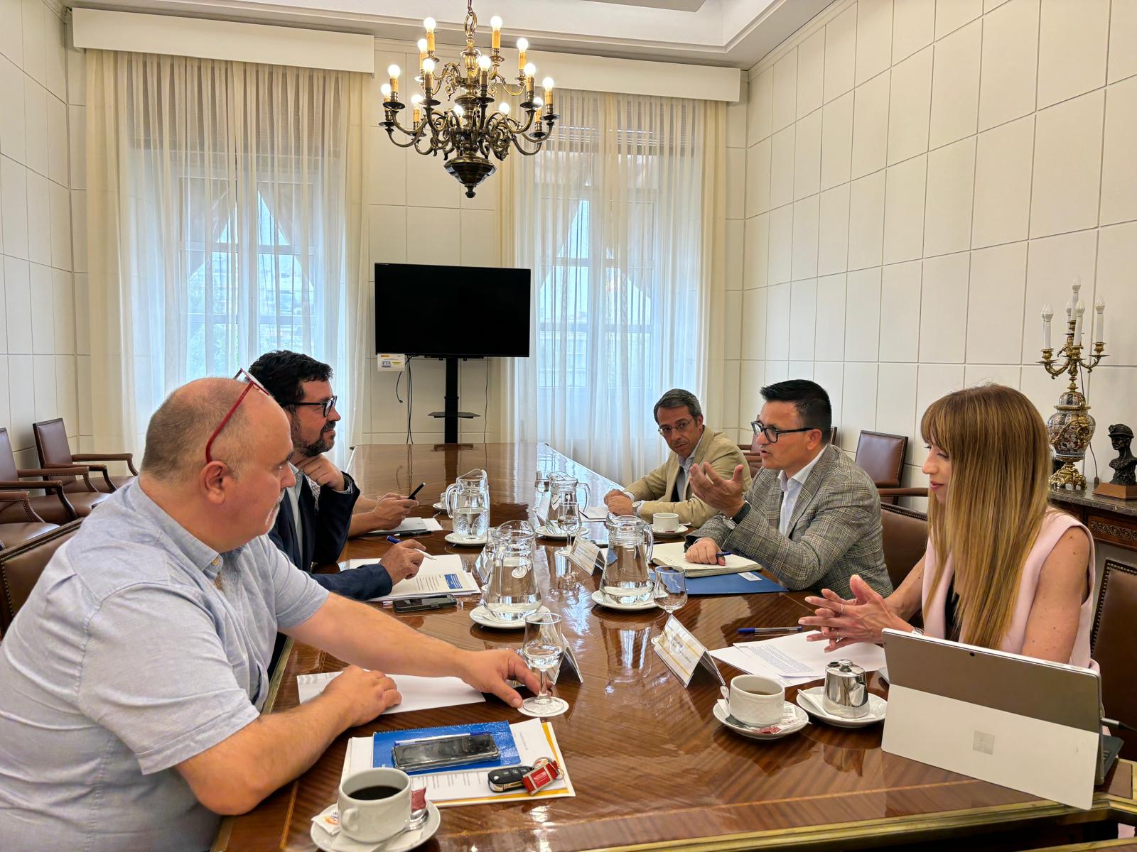 20240718 conselleiro reunion secretario estado traballo