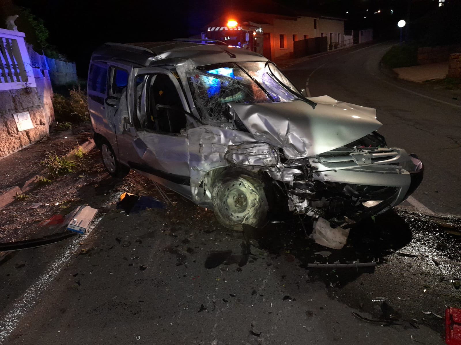 Accidente con ferido leve en Ribeira