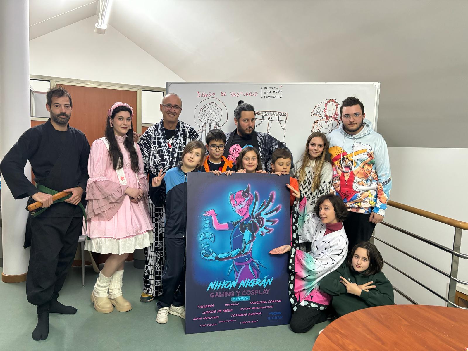 CoralConAlumnosEscuelaMunicipalComic (2)