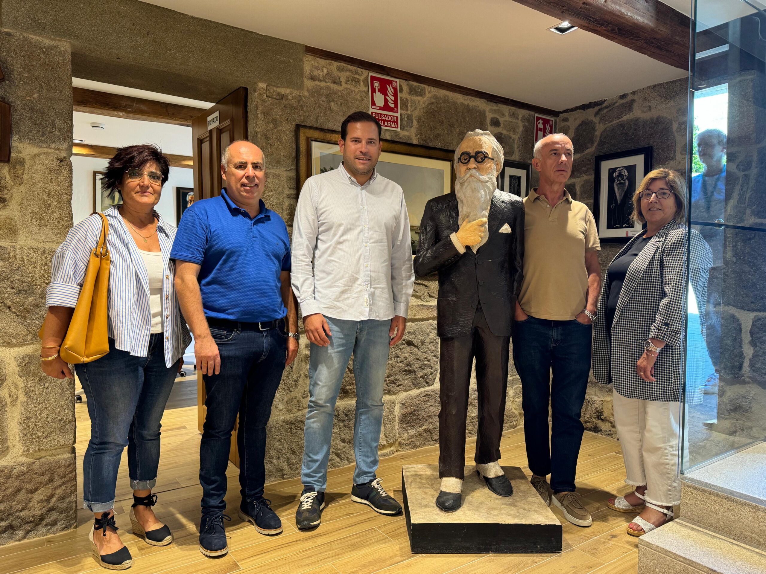 20240829_visita cubela touris casa valle inclan festivalle1