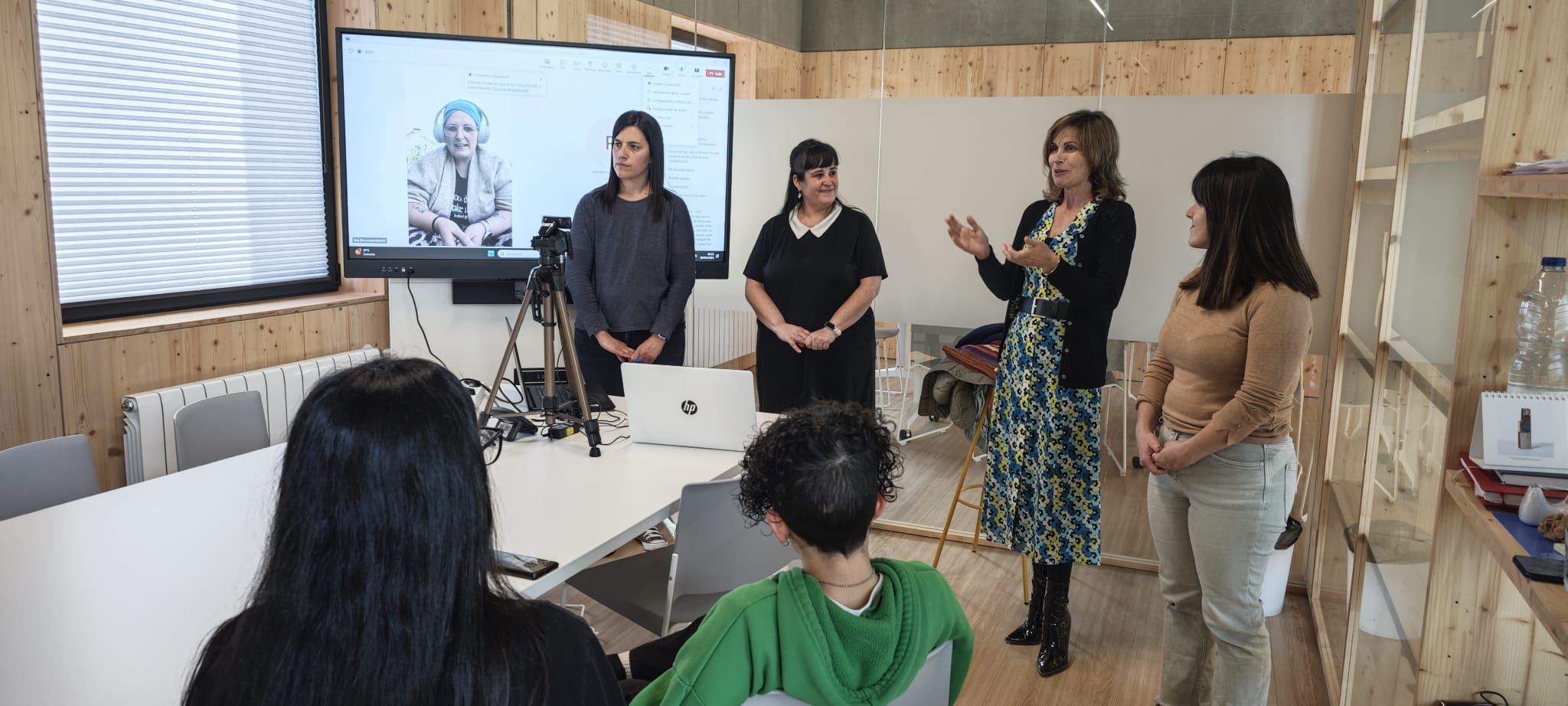 Alcaldesa de Ponteareas durante cursos no CEDEP (2)