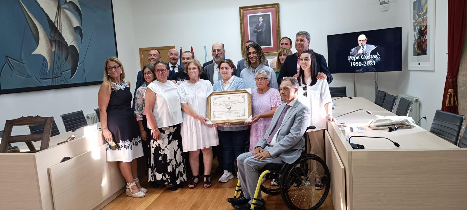 NP_Baiona entrega el Lazo de Honra a título póstumo a Pepe Costas (2)