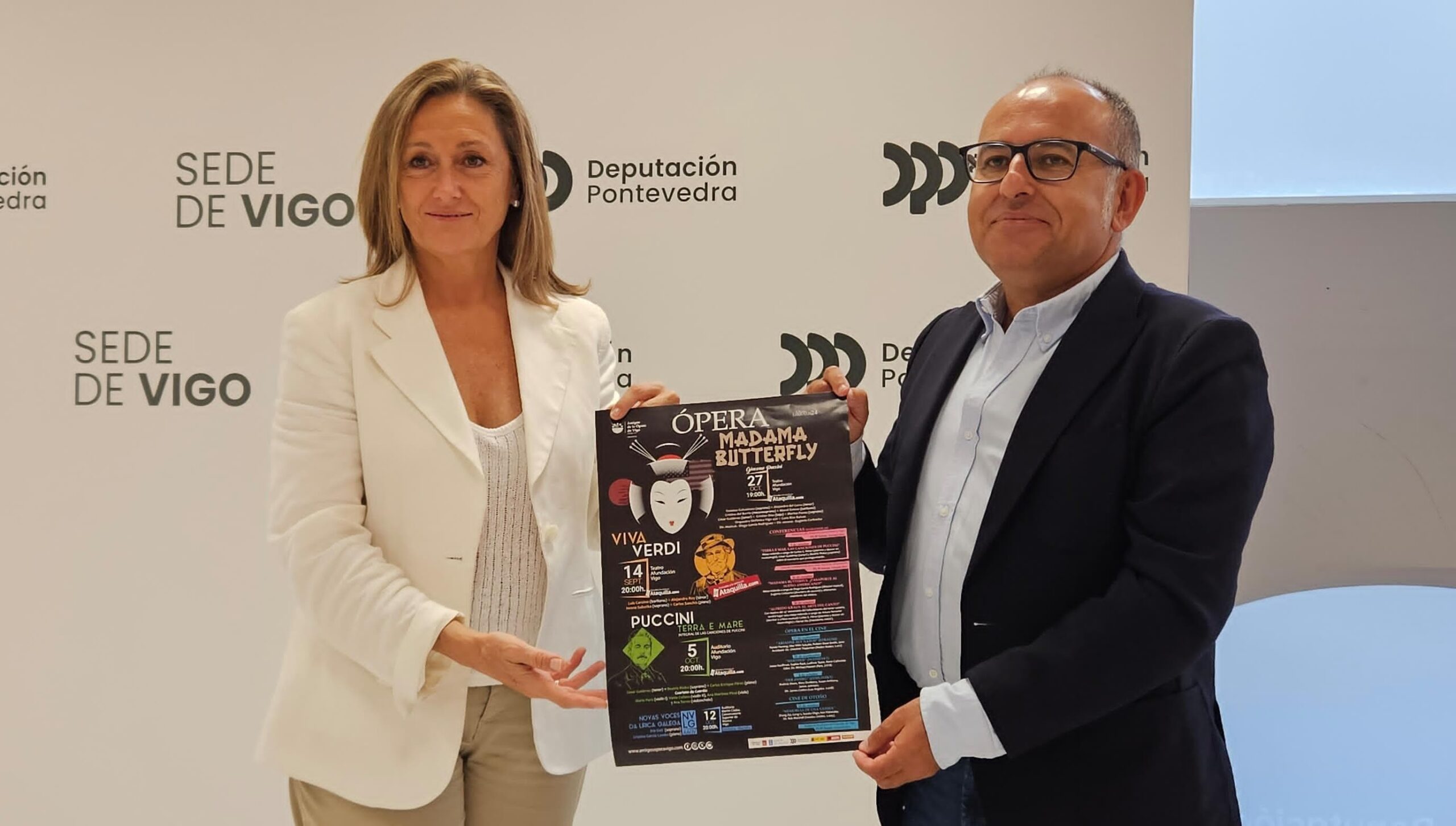 20240911_luisa sánchez_firma convenio_Amigos da Ópera (1)