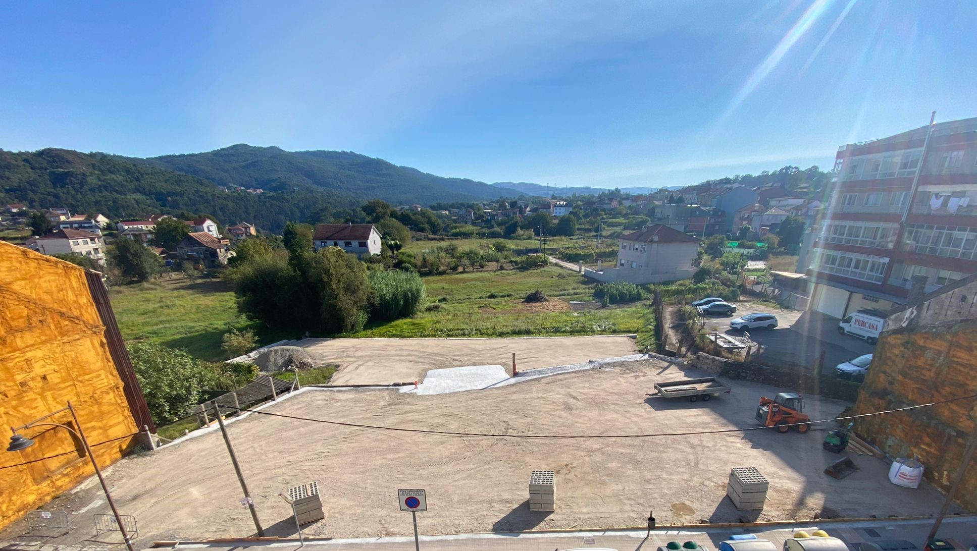 Avance das obras no aparcadoiro da Avenida Xosé Solla