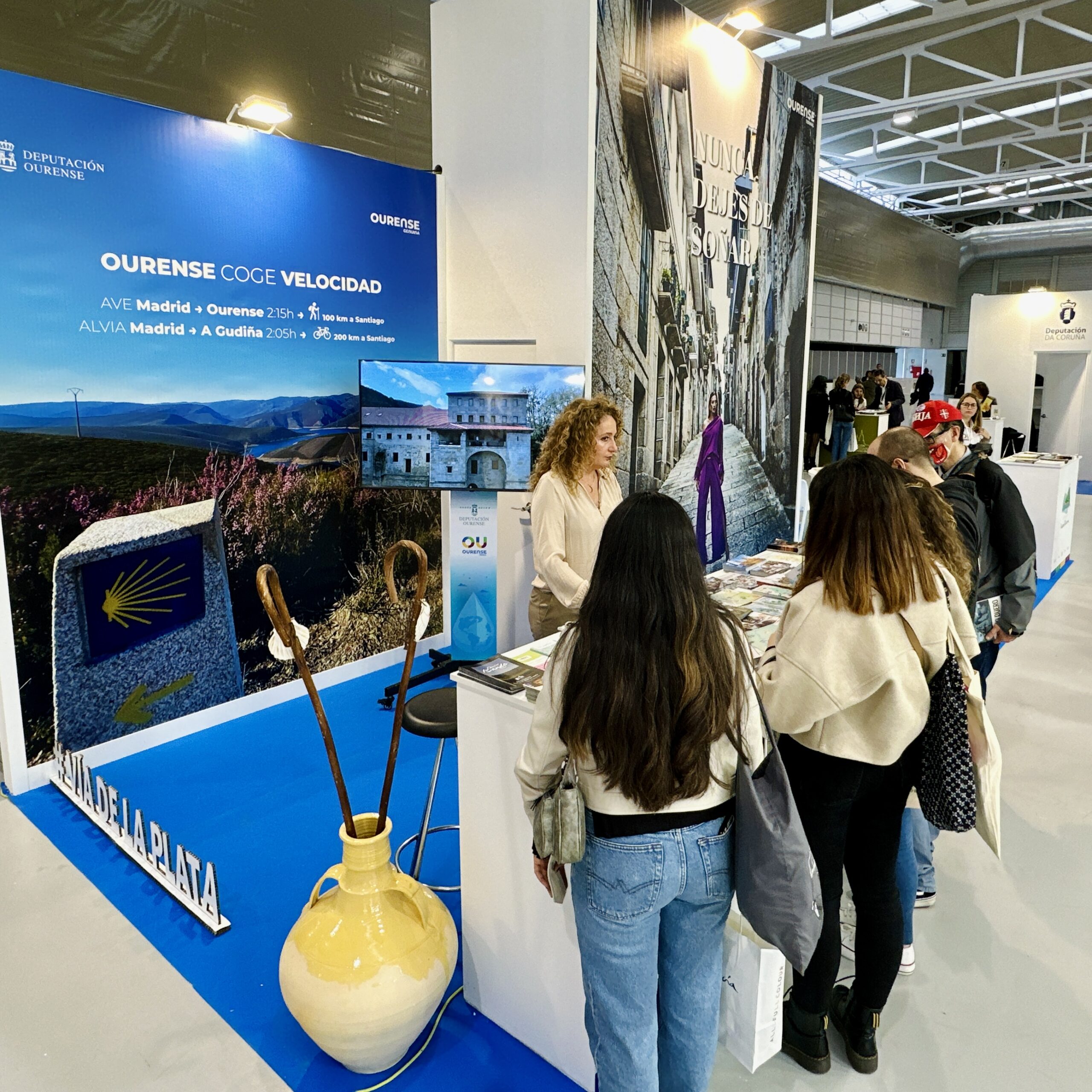 Foto Deputación de Ourense en Intur 2023