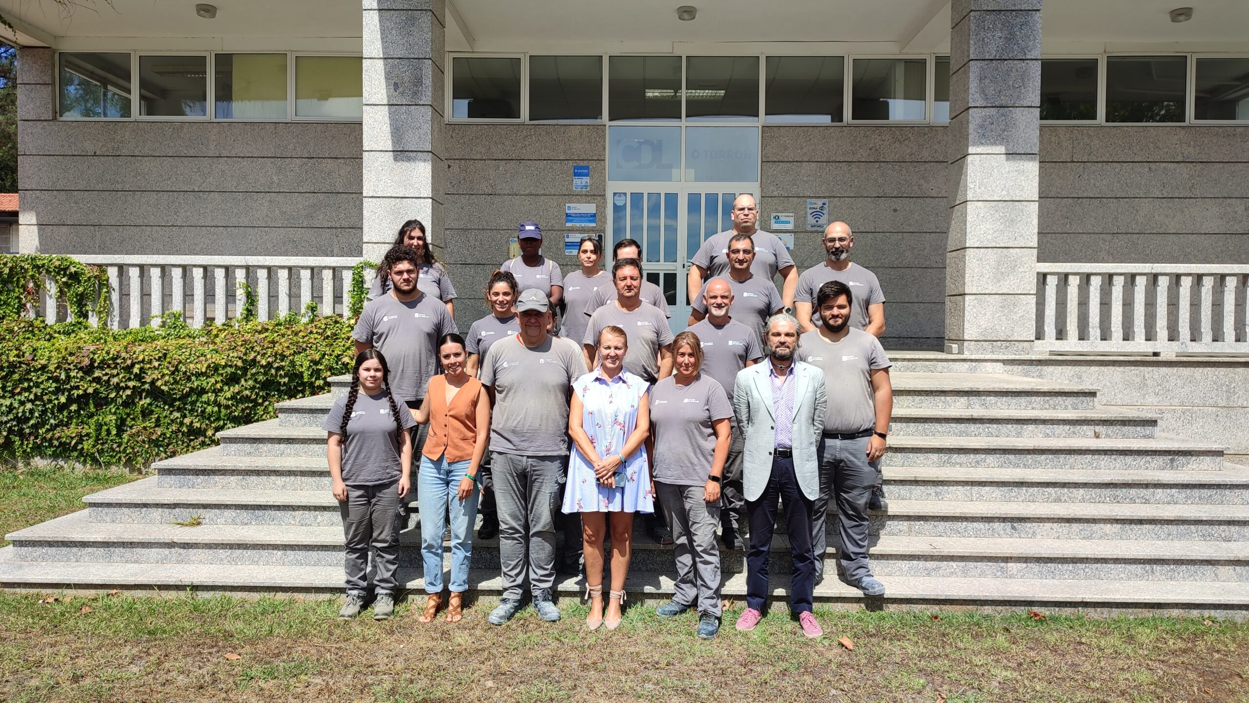 OBRADOIRO ACTUAL CON LOLI E SELENE