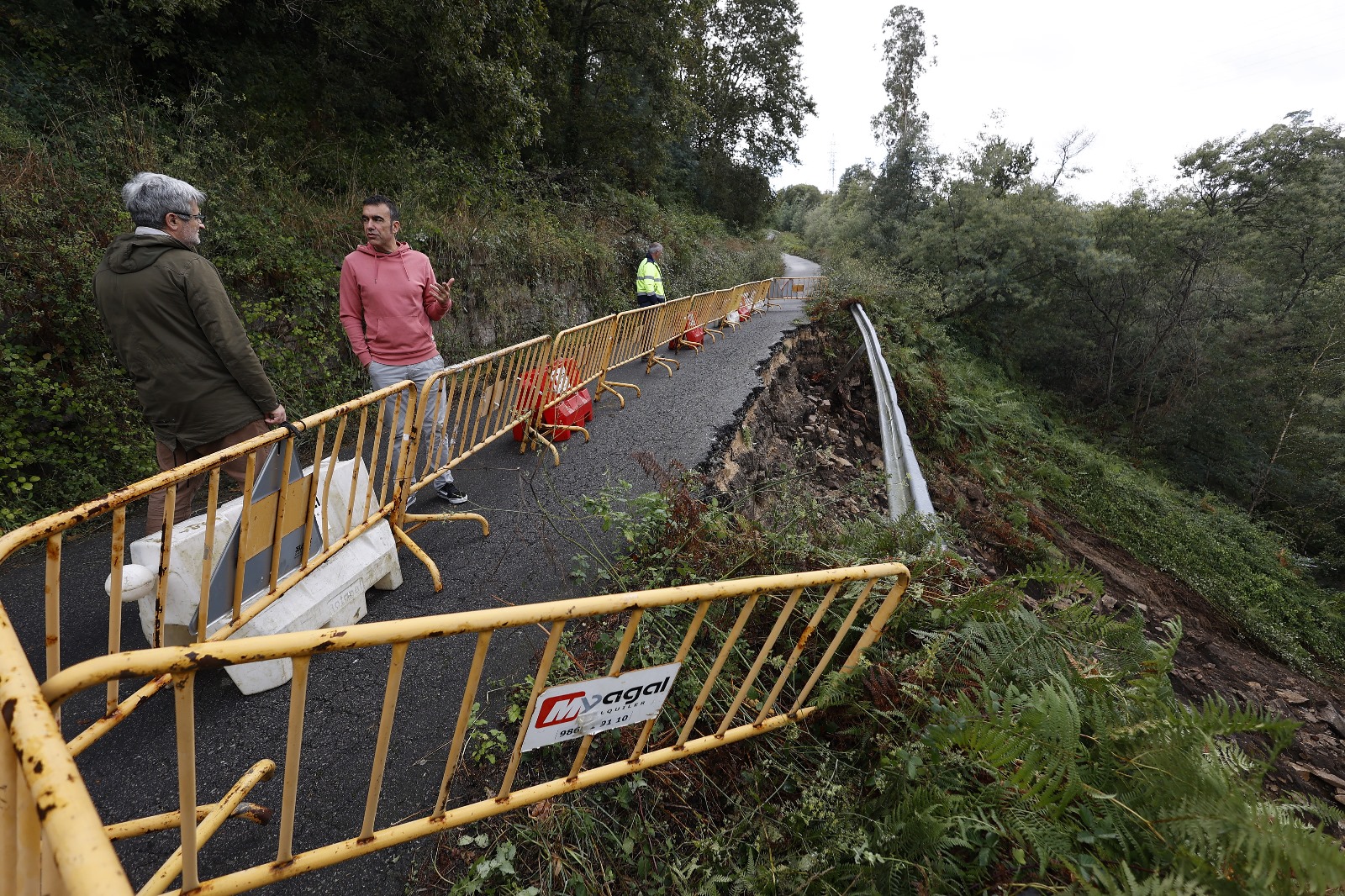Visita acceso bombeo Monte Porreiro 3